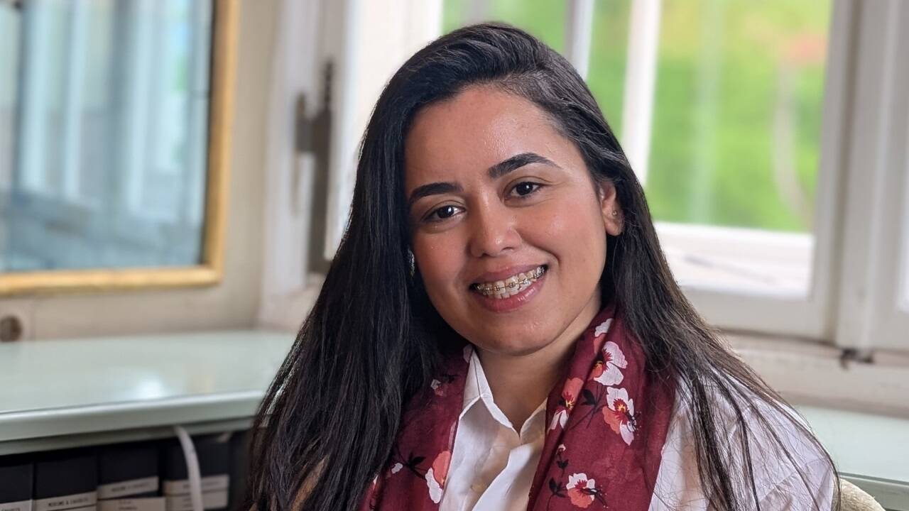 Khouloud Baghouri hat als Jugendbotschafterin der Afrikanischen Union und Klimaverhandlerin für das tunesische Umweltministerium bei der UN-Klimarahmenkonvention (UNFCCC) die Perspektiven junger Menschen in internationale Klimaverhandlungen eingebracht. 