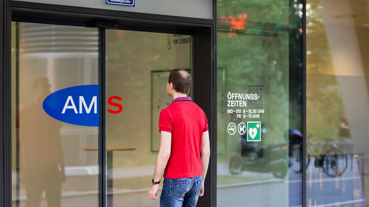 Die Arbeitslosigkeit ist im Juni erneut gestiegen. Die Arbeitslosigkeit ist im Juni erneut gestiegen.