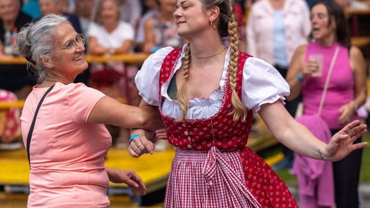 Ein Schnappschuss vom Bramberger Dorffest, das am vorigen Wochenende zum 40. Mal „a mord’s Gaudi“ bot. 