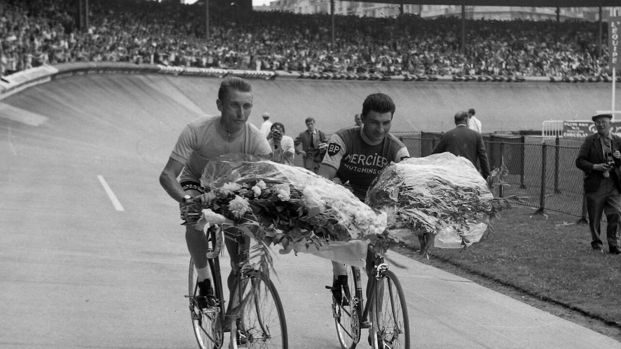 Raymond Poulidor (rechts), 1964 Zweiter bei der Tour de France hinter Jacques Anquetil. 