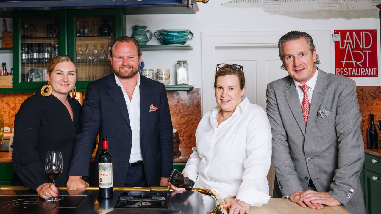 Hélène Darroze mit Florian (r.), Katharina (l.) und Konstantin Wolf.  