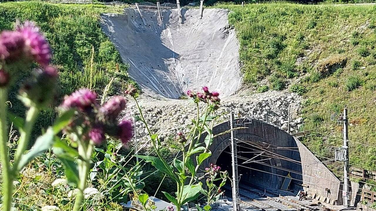 Spuren des Verbruchs über dem Böcksteiner Portal. 