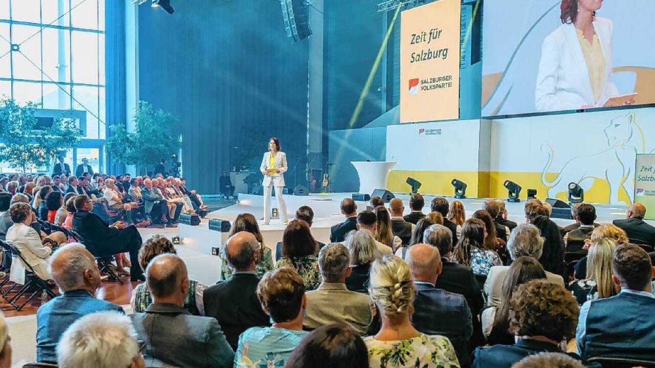 Die ÖVP stärkte Karoline Edtstadler beim Landeskongress im Flughafen-Terminal 2 mit 97,5 Prozent der Stimmen den Rücken. Was aber erwarten sich Politikerinnen und Politiker der anderen Fraktionen? 