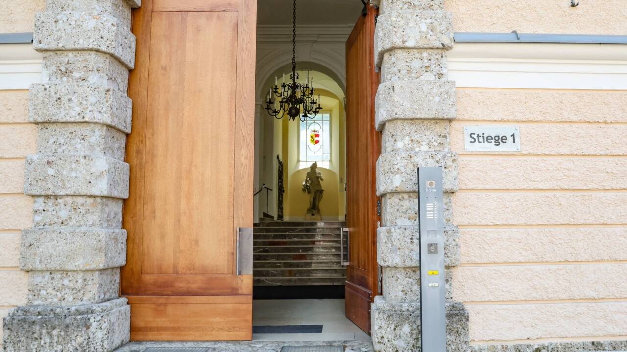 Der Chiemseehof, Sitz der Salzburger Landesregierung. Edtstadler vertraut künftig auf einen neuen Landesamtsdirektor.  
