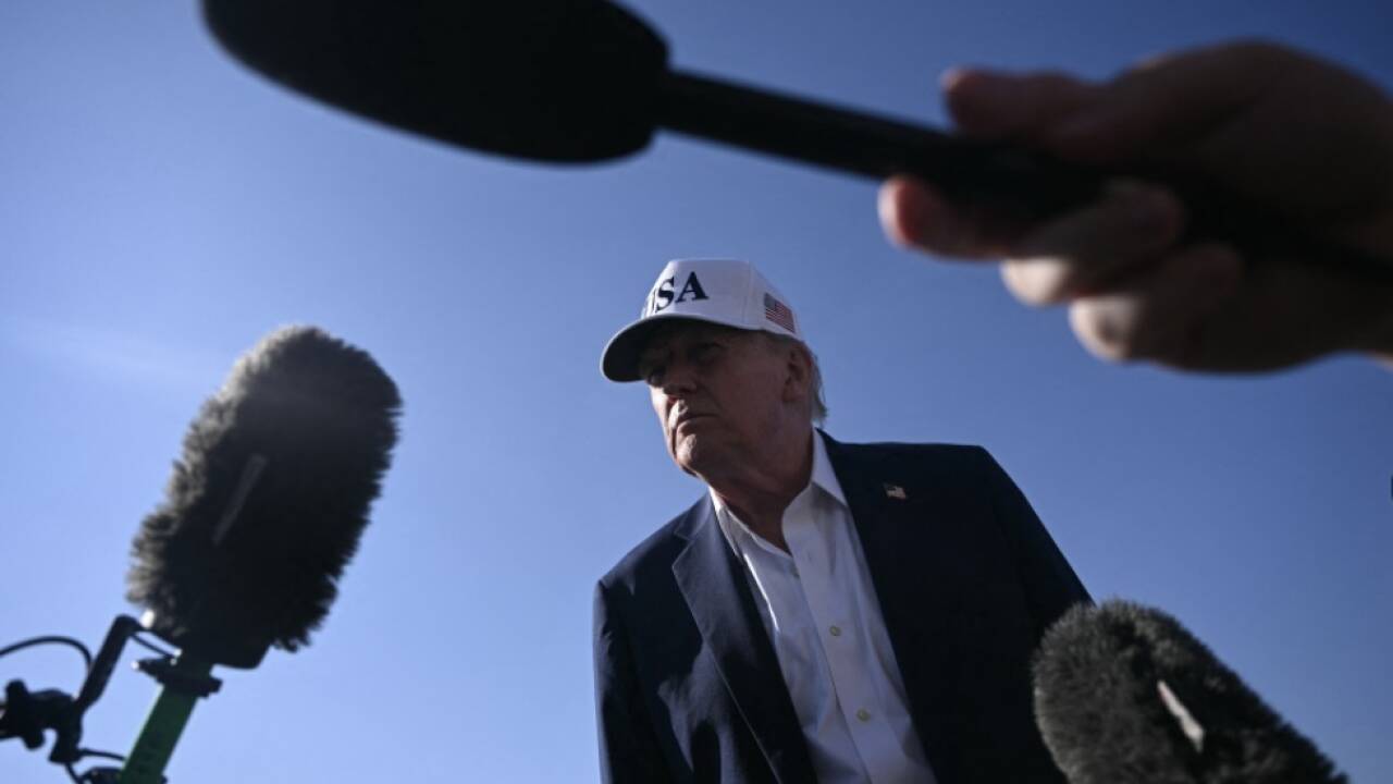 Donald Trump will an Zollerhöhungen mit 1. August festhalten 