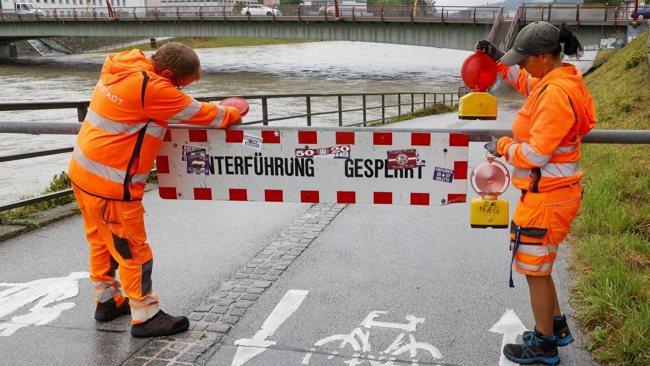 Radunterführungen an der Salzach sind gesperrt. 