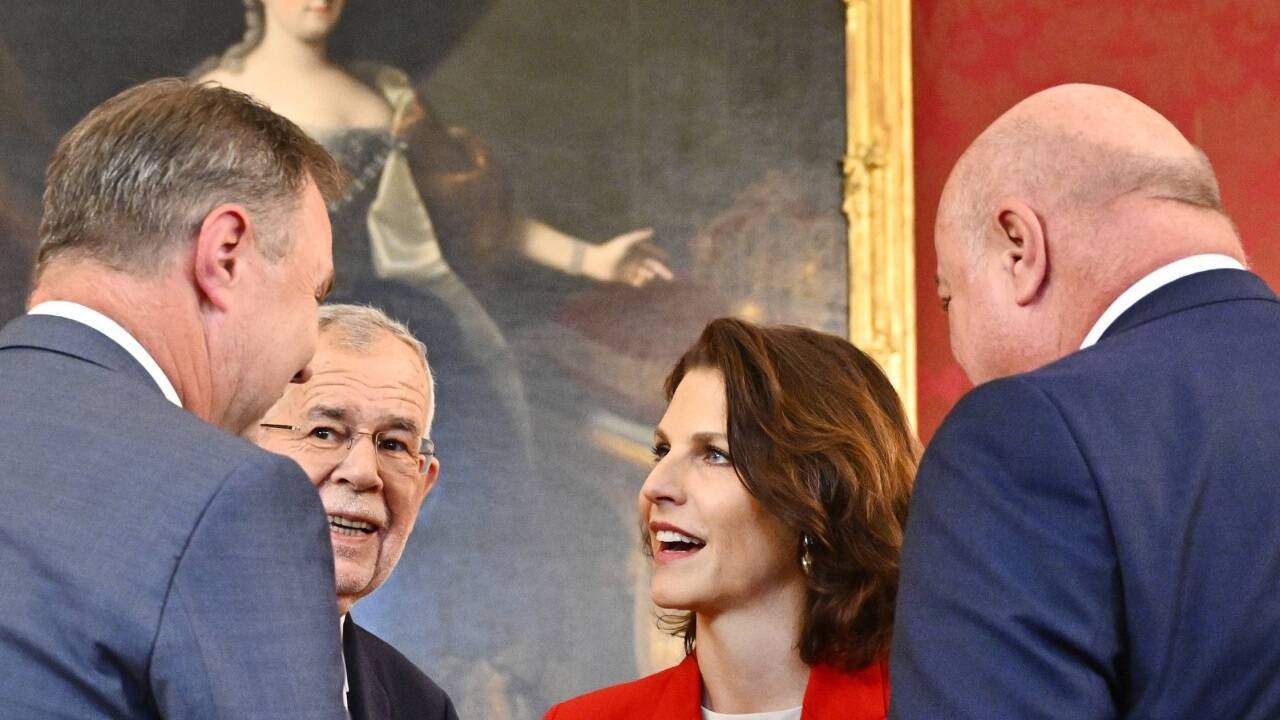 Unter den Augen Maria Theresias in der Wiener Hofburg.  