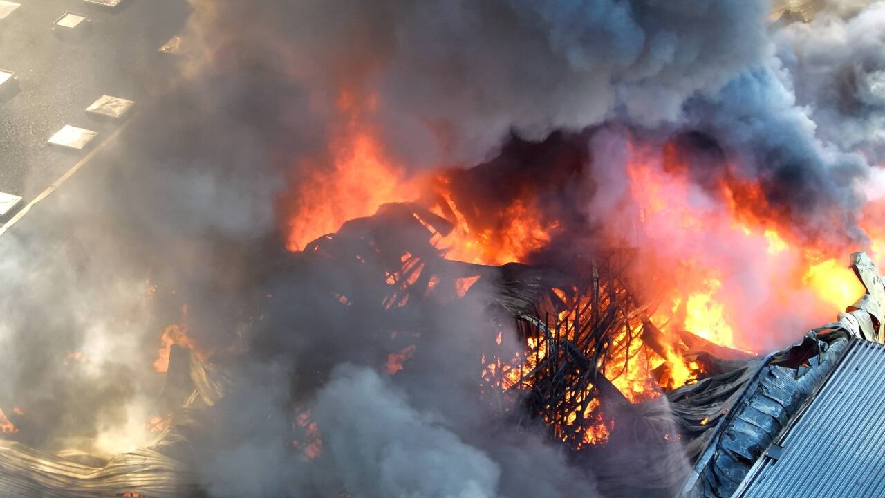 Großbrand bei Emco in Hallein-Rif. 
