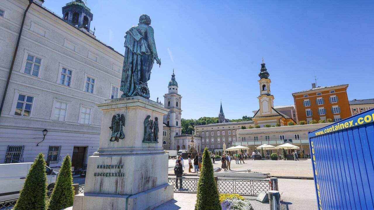 Der Mozartplatz wird ab März 2026 neu gestaltet – und durch Bäume begrünt.  