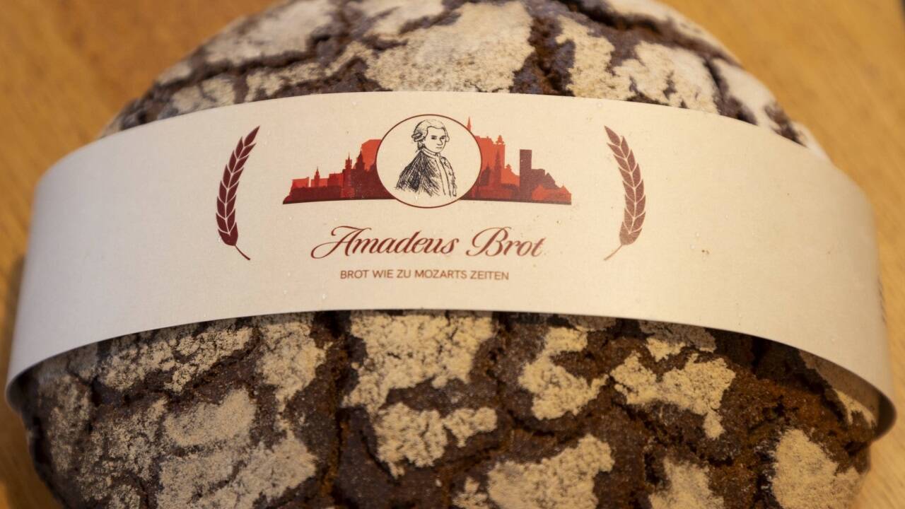 Das Amadeus-Brot gibt es ab nächster Woche dienstags in allen Filialen der Bäckerei Pföß.  