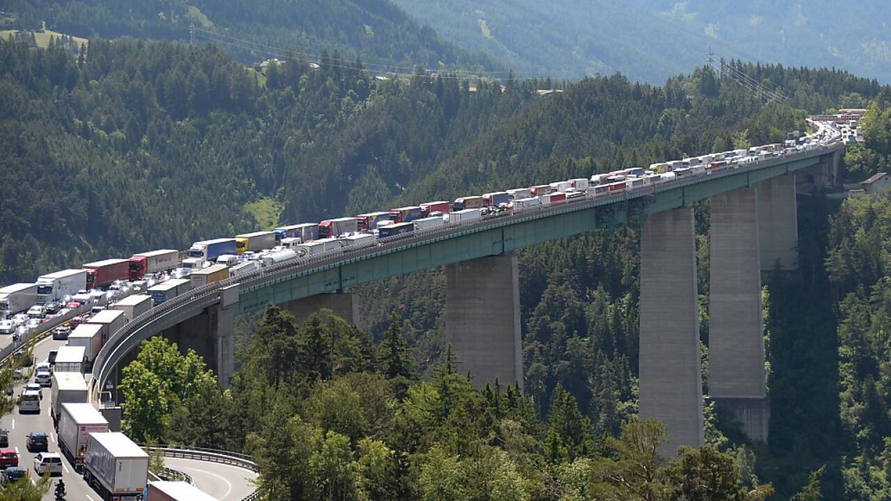 Die Brennerautobahn steht vor der Generalsanierung. Im Bild die Europabrücke, sie ist in den 2040er-Jahren dran.  