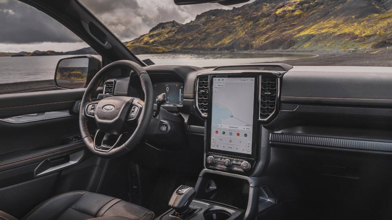 Als Plug-in-Hybrid und Diesel praktisch ebenbürtig: Der Ford Ranger PHEV kompensiert sein Mehrgewicht mit ausreichend Leistung. 