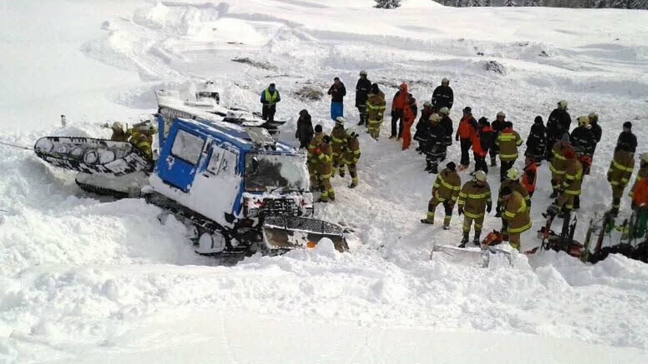 Unfall mit Pistenraupe in Saalbach: Erst nach zwei Stunden befreit Unfall mit Pistenraupe in Saalbach: Erst nach zwei Stunden befreit