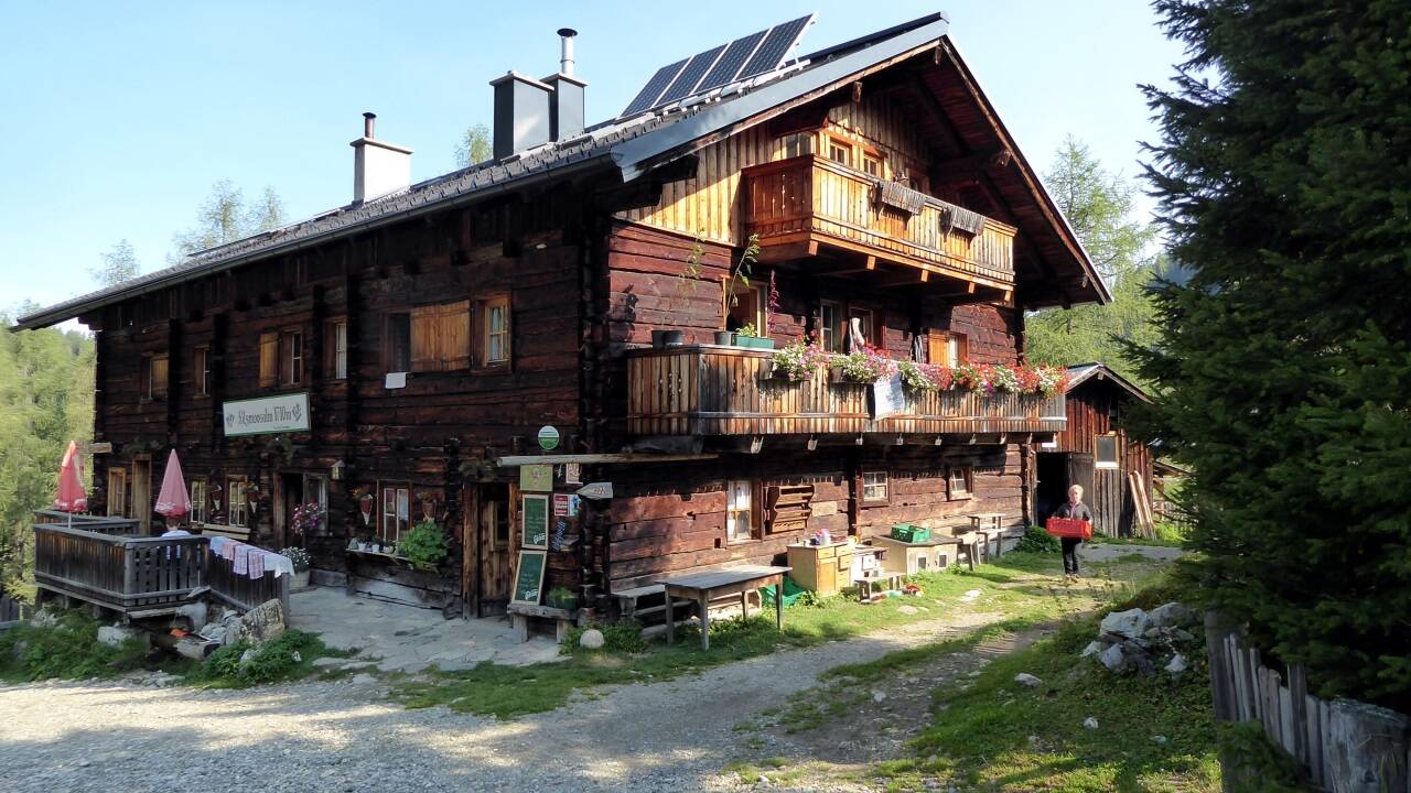 Es geht auch ohne Internet und Handy: Die Filzmoosalm ist eine Ruheoase zum Durchatmen.  