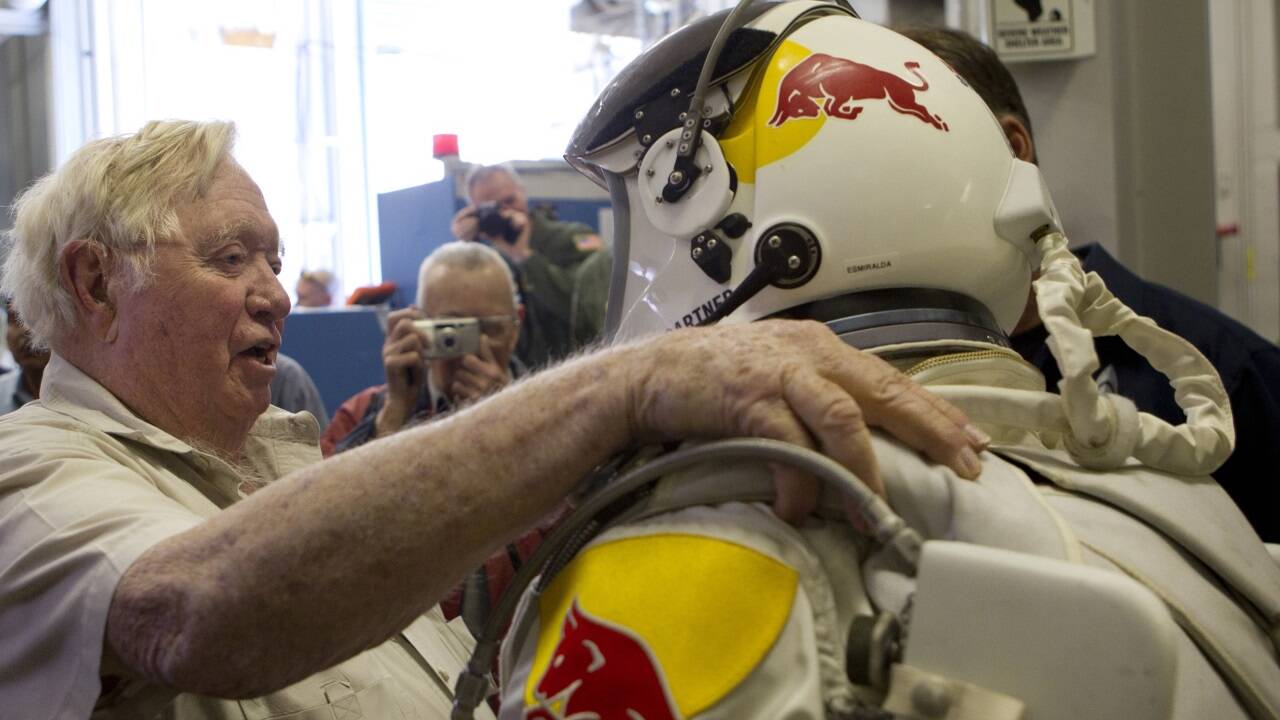 Felix Baumgartner bei seinem Stratosphärensprung. 