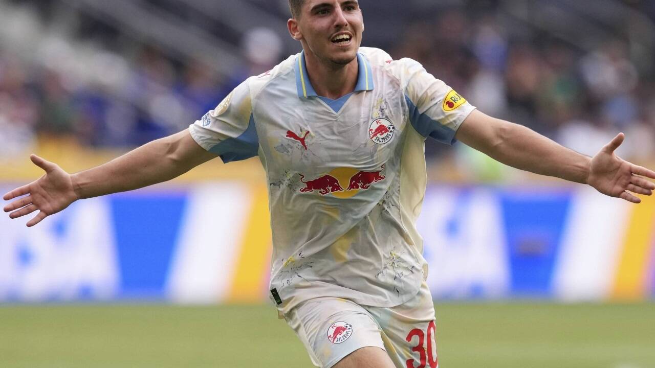 Jubelt Oscar Gloukh bald für Ajax Amsterdam? 