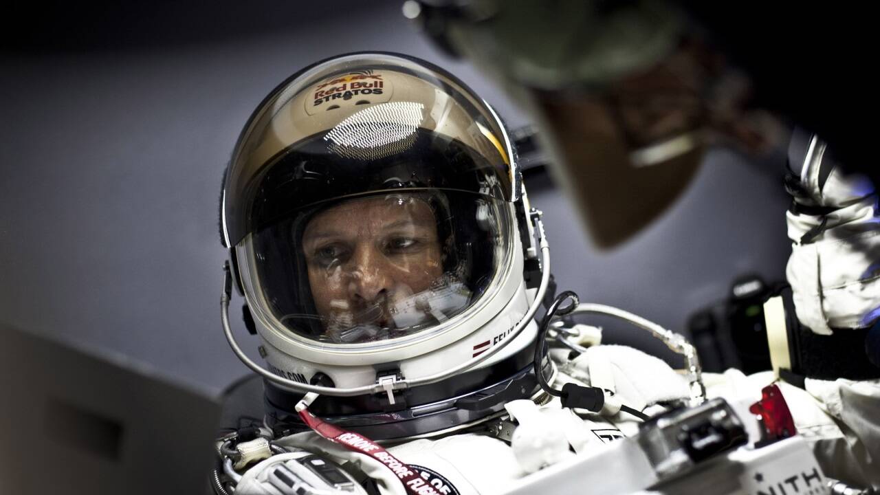 Felix Baumgartner in Vorbereitung auf und ... 