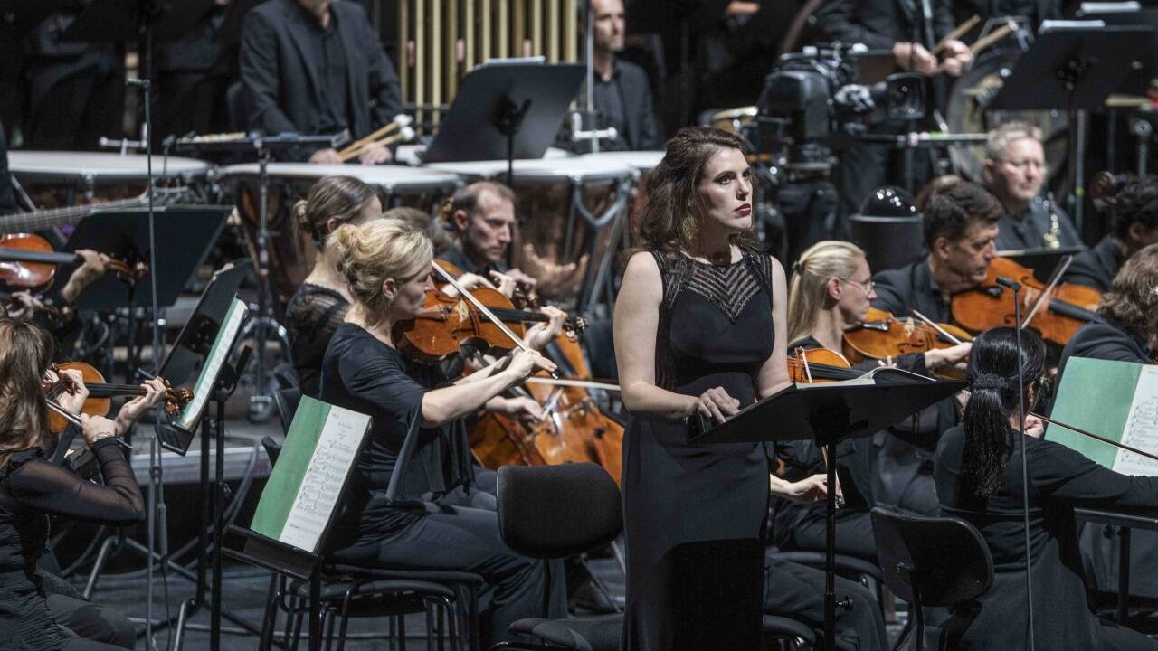 Kathrin Zukowski als La Mort 