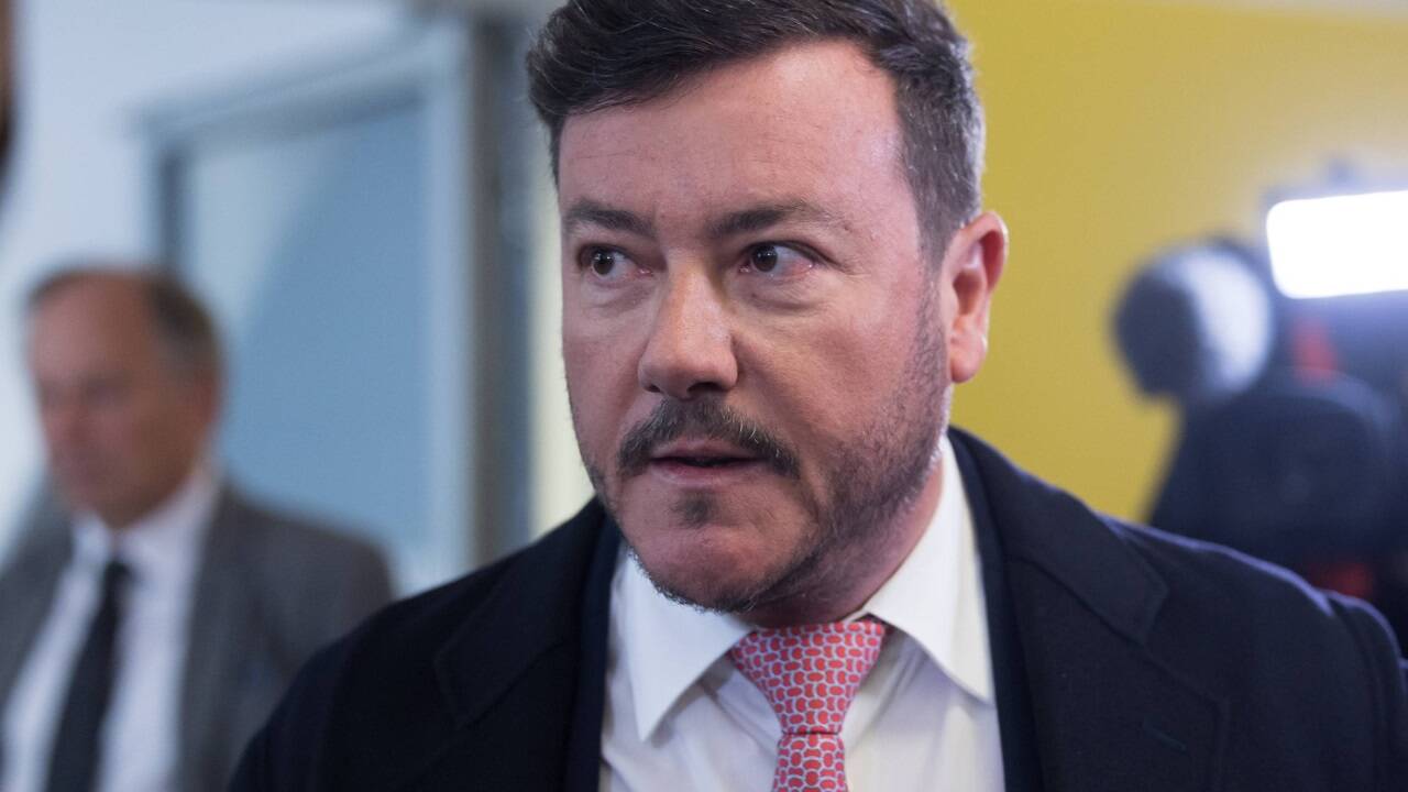 Eine weitere wichtige Zeugin hat ausgesagt. Steuerberaterin Karin Fuhrmann belastet Benko schwer. Eine weitere wichtige Zeugin hat ausgesagt. Steuerberaterin Karin Fuhrmann belastet Benko schwer.