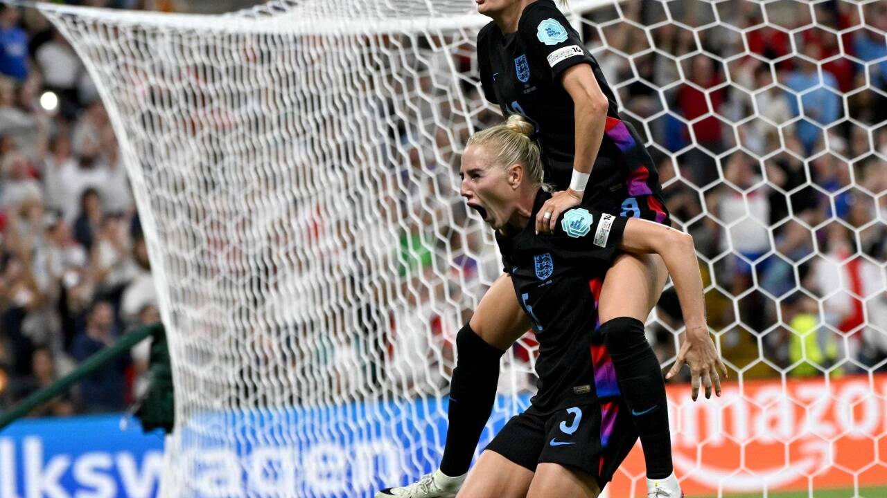 England jubelt über den Finaleinzug. England jubelt über den Finaleinzug.