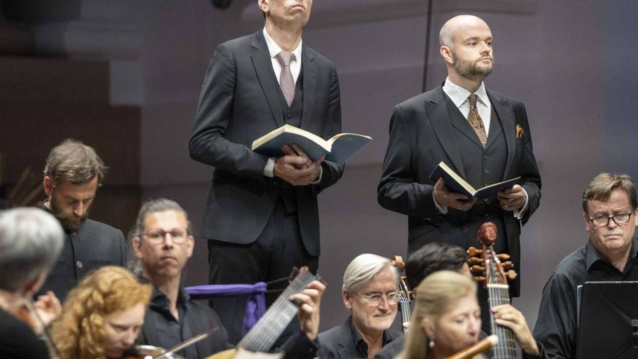 Lionel Meunier, Tenor Florian Sievers und Mitglieder des Freiburger Barockorchesters. 