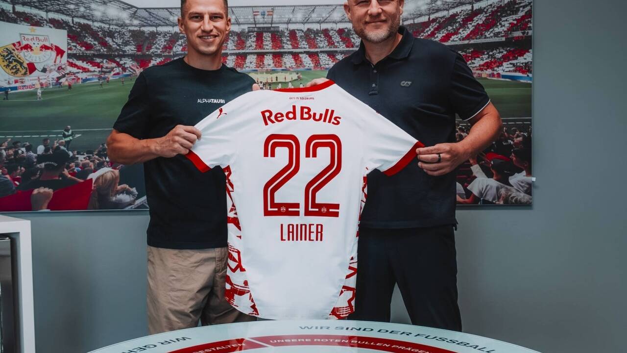 Rechtsverteidiger Stefan Lainer ist einer von bislang fünf Neuzugängen. 