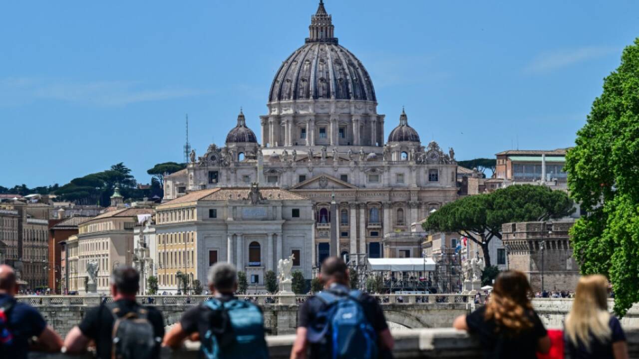 Kooperation von Vatikan und Microsoft in Petersdom 