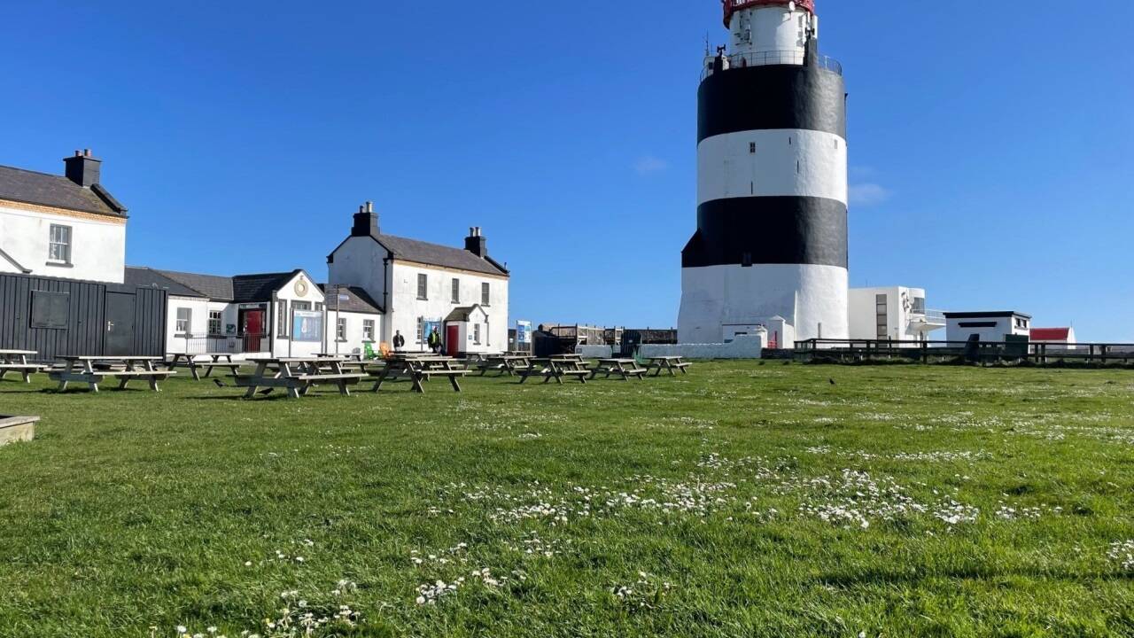 Hook Lighthouse: ältester intakter und betriebsbereiter Leuchtturm der Welt. 