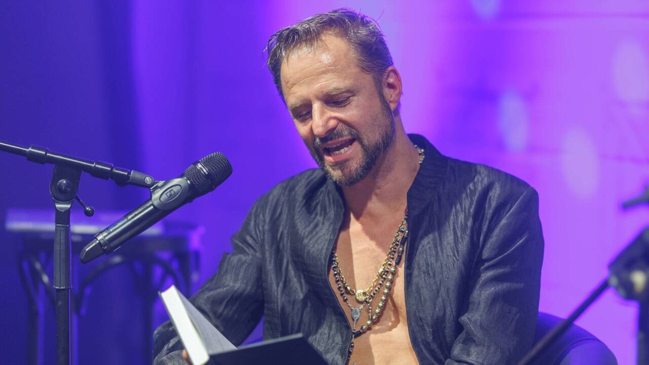 Philipp Hochmair live im SN-Saal 