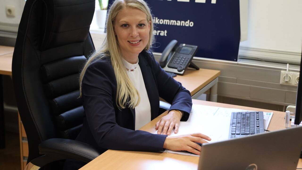 Die neue Kripochefin Lisa Gfrerer – eine Aufgabe zwischen Einsätzen und Büroarbeit.  