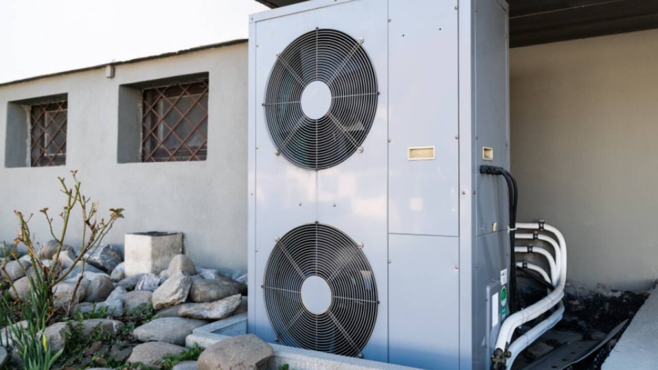 Die Wärmepumpe lässt die Ölheizung hinter sich Die Wärmepumpe lässt die Ölheizung hinter sich