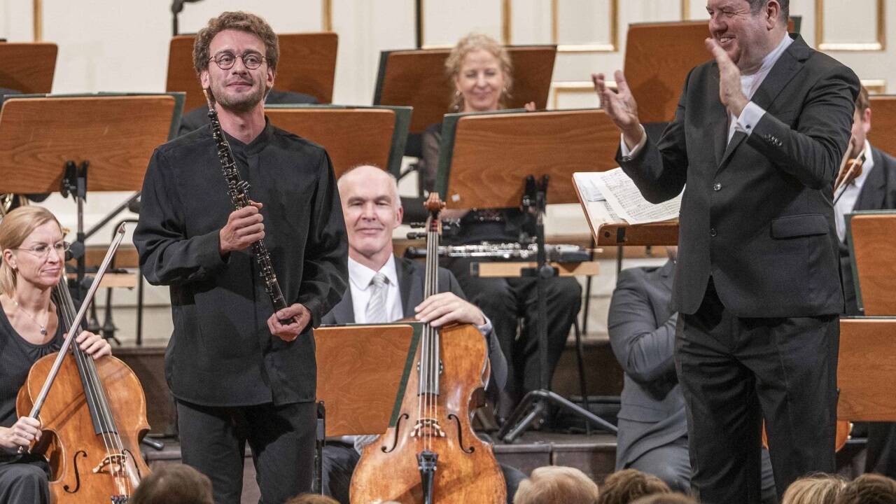 Bilder zur ersten Mozartmatinee im Salzburger Festspielsommer 2025 mit Ivor Bolton, Gabriel Pidoux, Ashok Gupta und dem Mozarteumorchester 