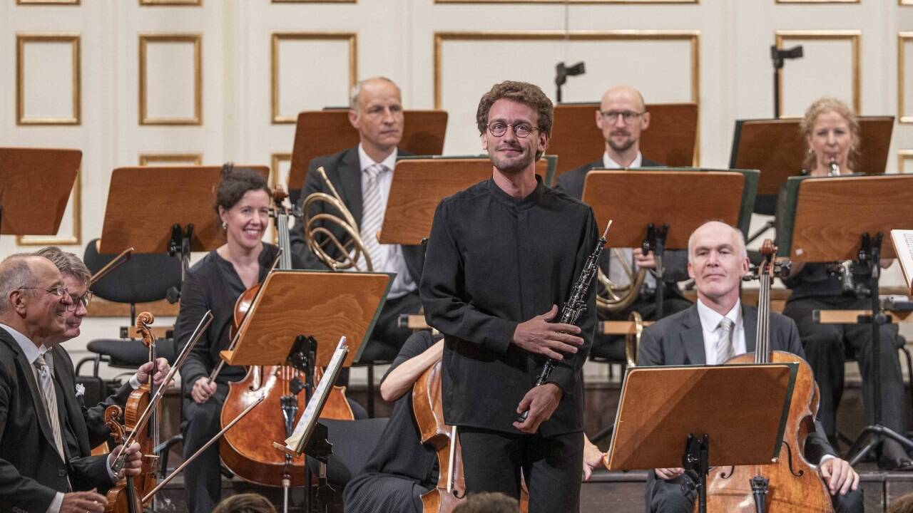 Bilder zur ersten Mozartmatinee im Salzburger Festspielsommer 2025 mit Ivor Bolton, Gabriel Pidoux, Ashok Gupta und dem Mozarteumorchester 