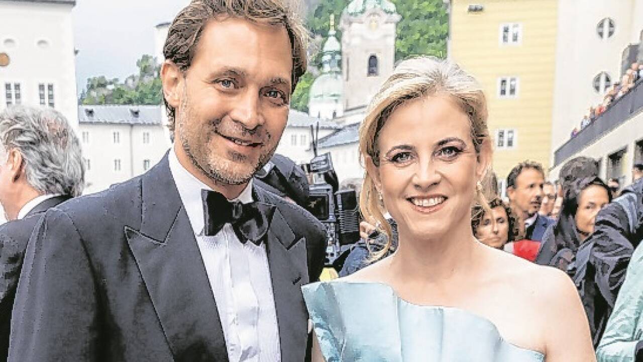Außenministerin Beate Meinl-Reisinger mit Ehemann Paul Meinl. 