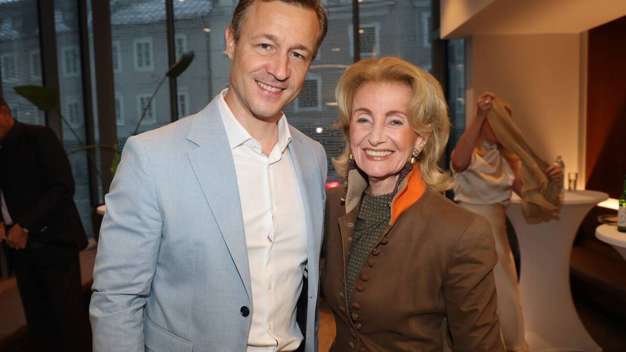 Ex-Minister Gernot Blümel und Elisabeth Gürtler. 