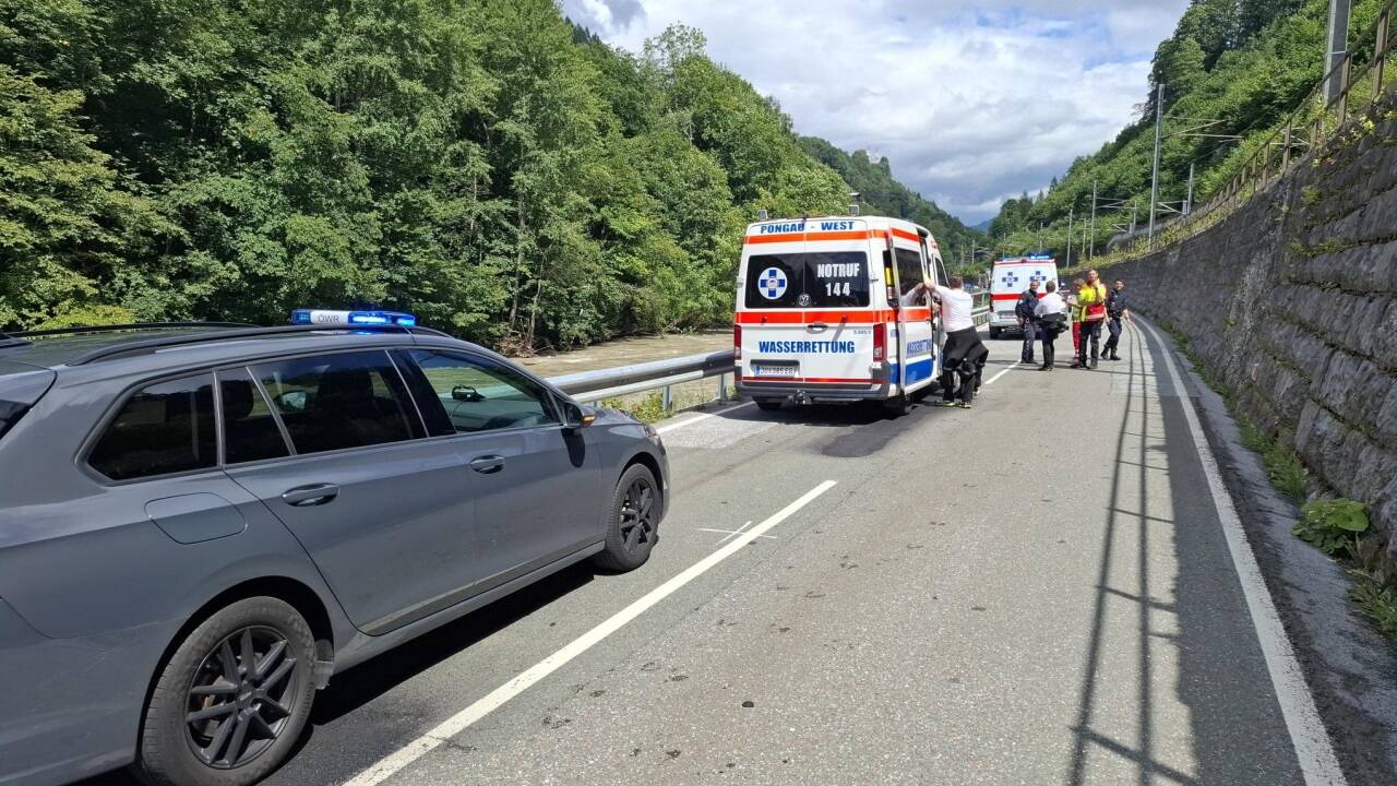 40 Einsatzkräfte rückten am Sonntag aus. 40 Einsatzkräfte rückten am Sonntag aus.