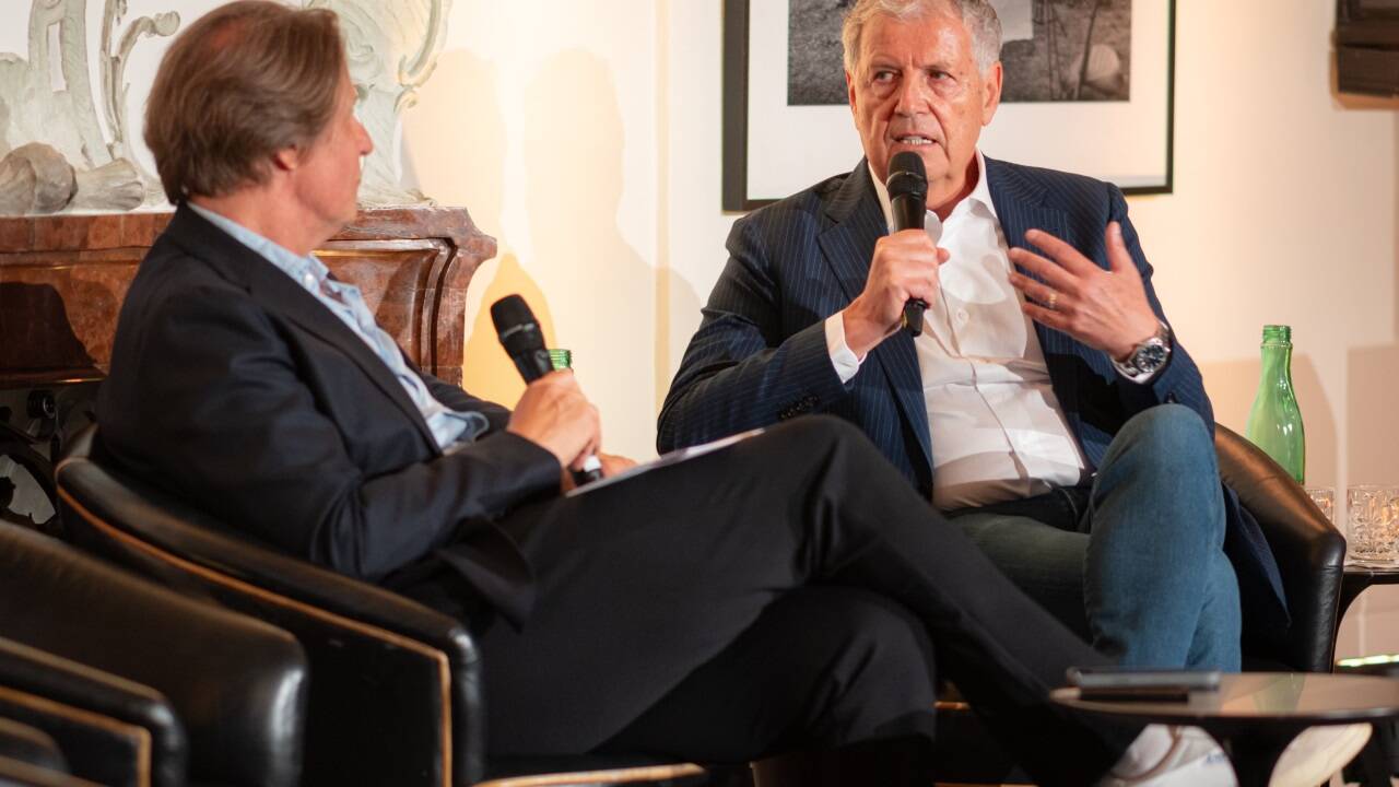 Gerhard Zeiler im Gespräch mit Hannes Schalle. 