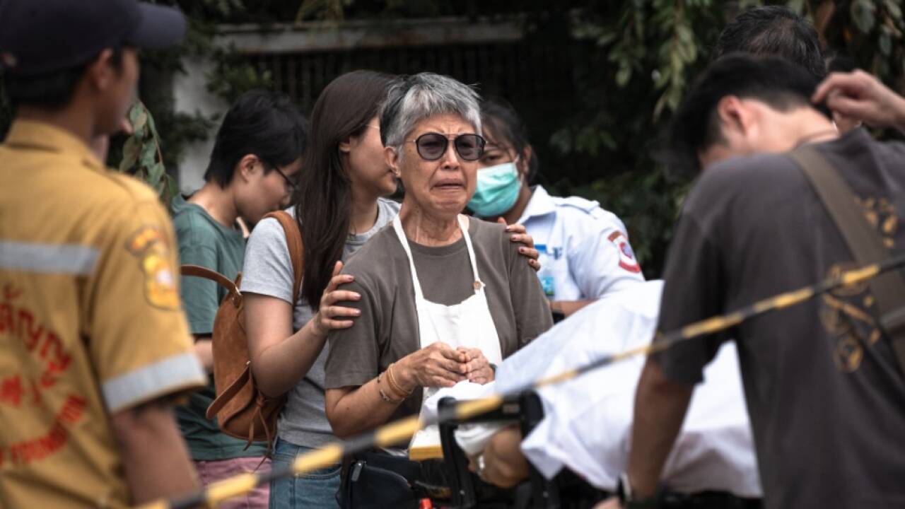 Menschen trauern um ihre Angehörigen 