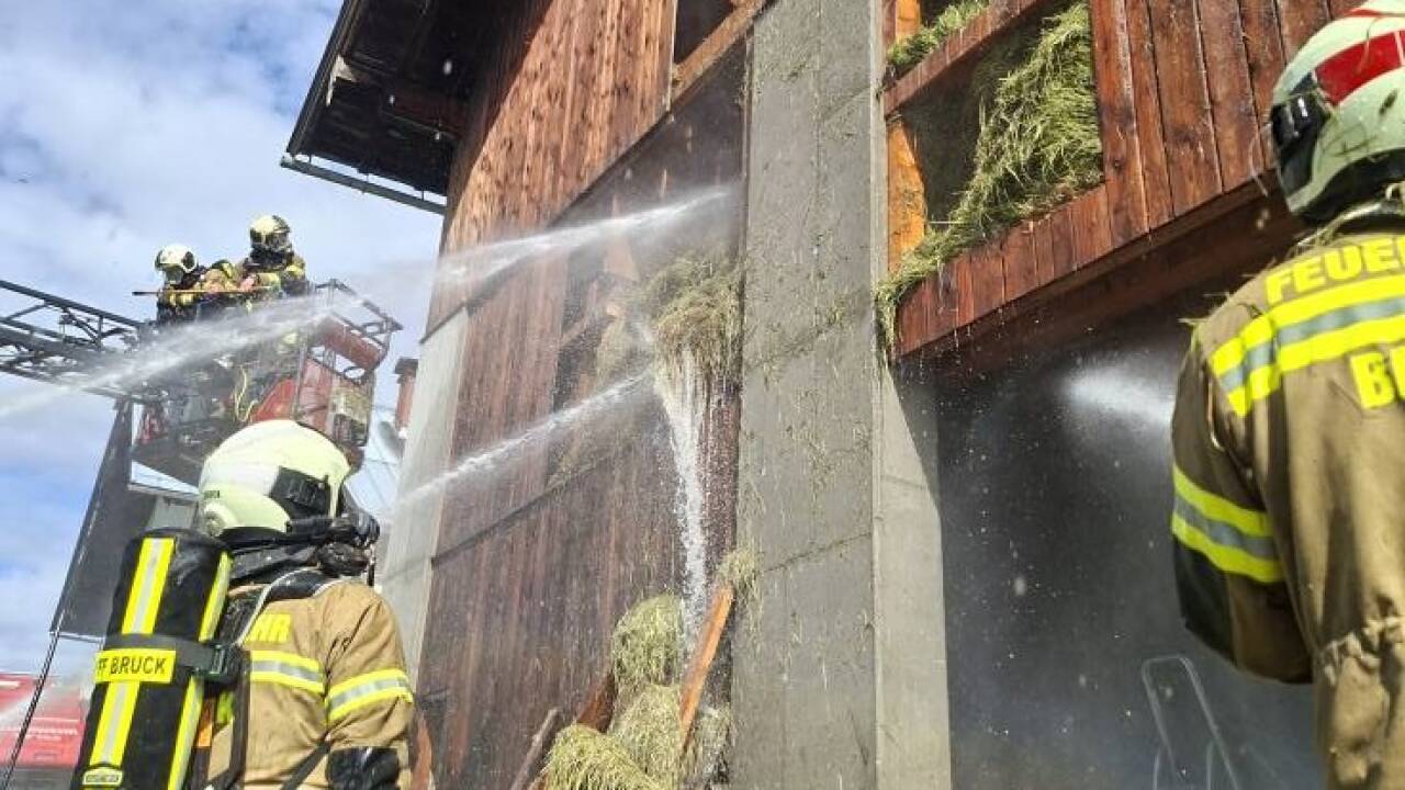 In der Gemeinde Bruck an der Glocknerstraße ist in einem landwirtschaftlichen Objekt am Donnerstag ein Brand ausgebrochen. 