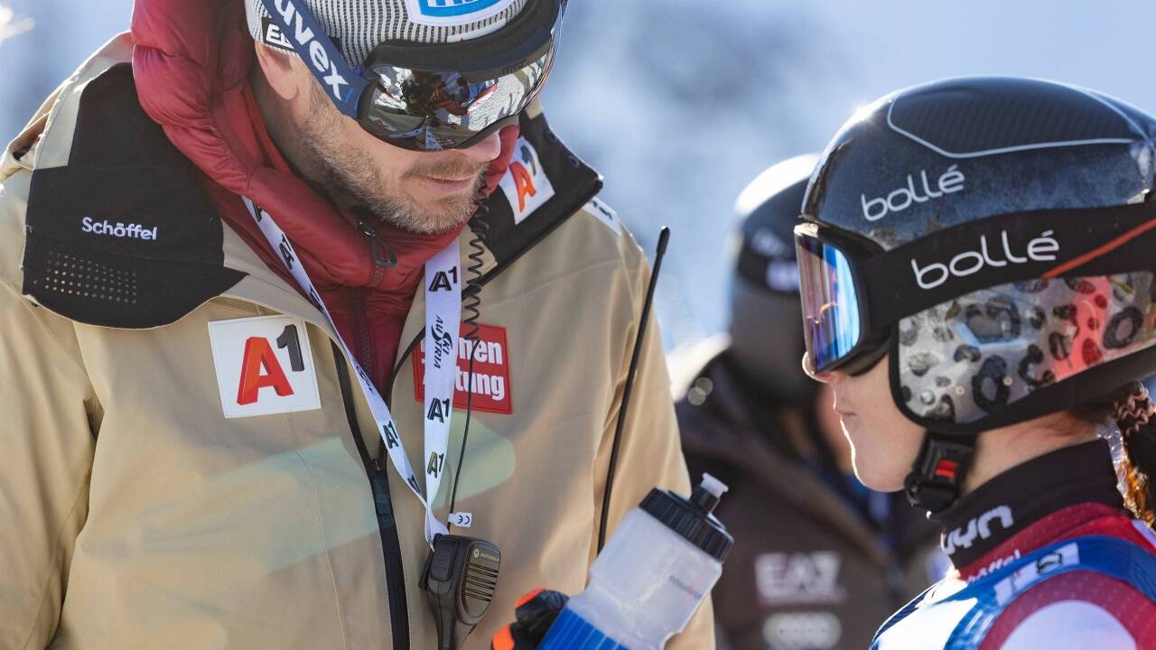 Stephanie Venier übte nach der Saison heftige Kritik an ÖSV-Cheftrainer Roland Assinger. 