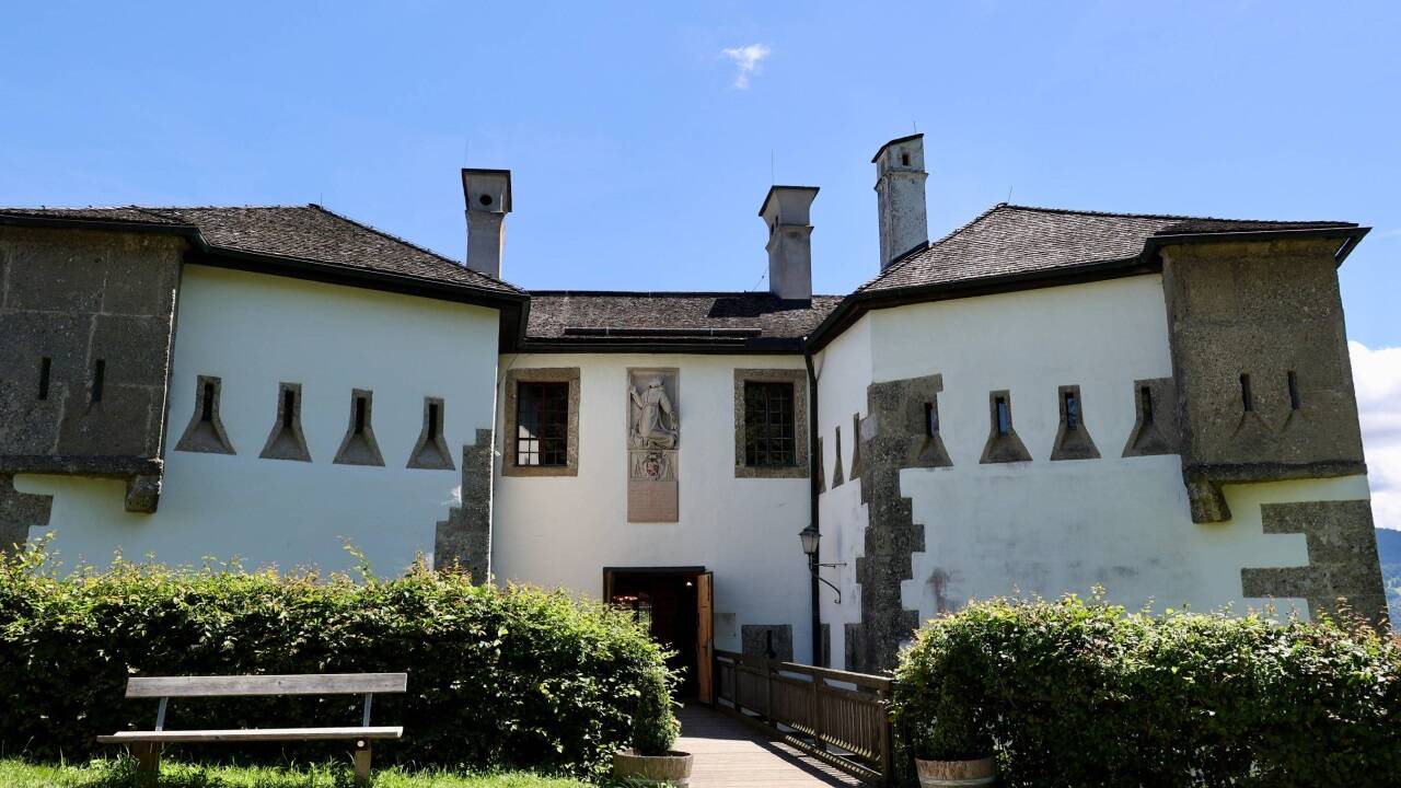 Nach zahlreichen Beschwerden soll es im Franziskischlössl ruhiger werden. Pächter Rudolf Budja will künftig auf Technopartys verzichten. Nach zahlreichen Beschwerden soll es im Franziskischlössl ruhiger werden. Pächter Rudolf Budja will künftig auf Technopartys verzichten.