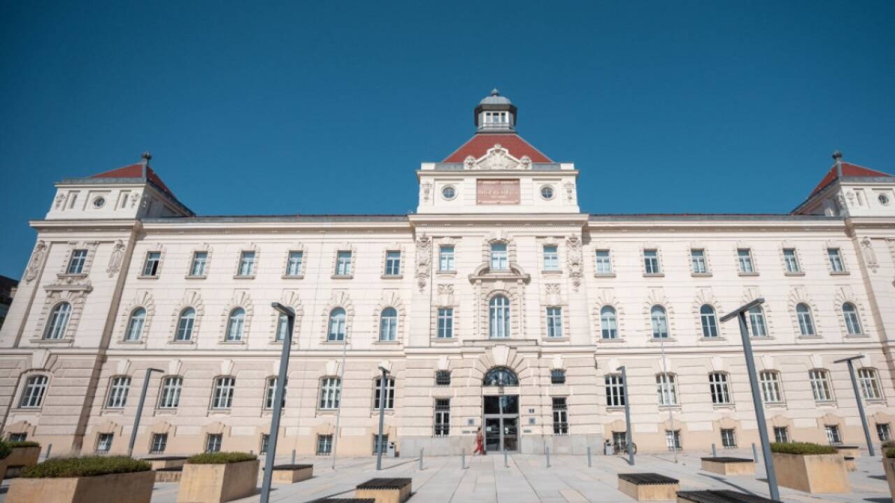 Verhandlung unter Ausschluss der Öffentlichkeit Verhandlung unter Ausschluss der Öffentlichkeit