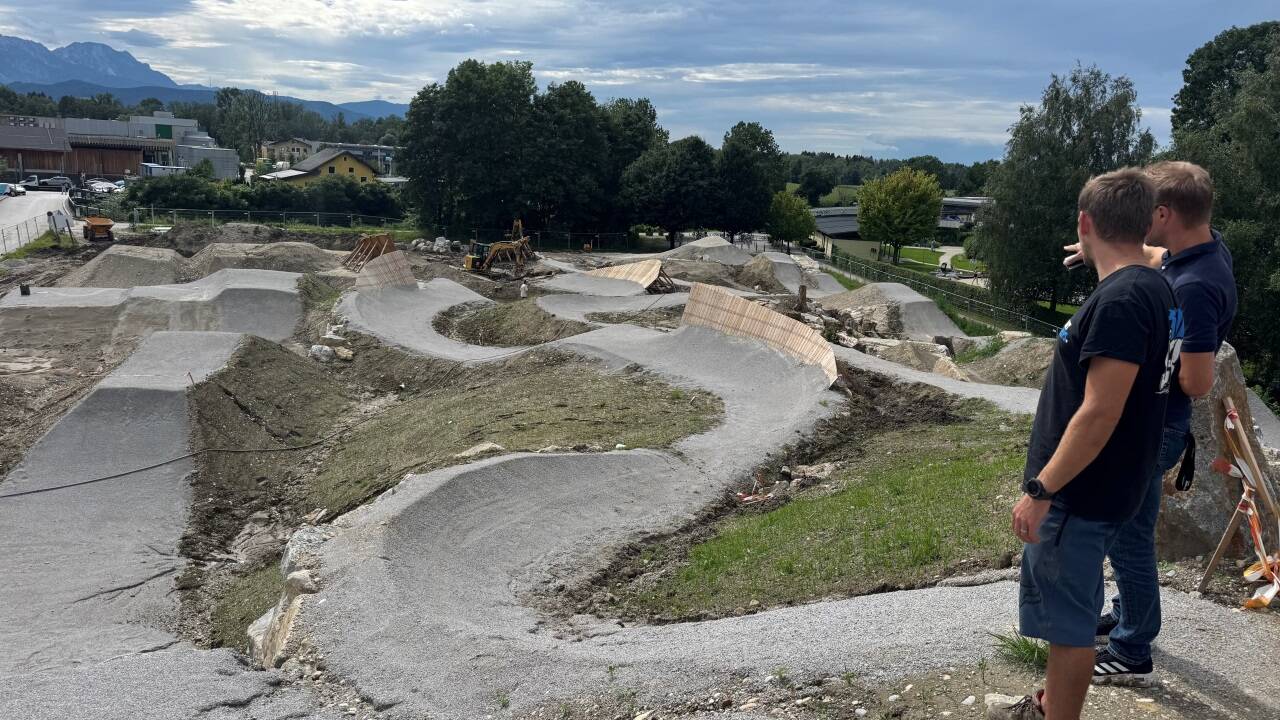 In Bergheim wird ein großer Bikepark gebaut. Die Arbeiten werden noch länger andauern.  In Bergheim wird ein großer Bikepark gebaut. Die Arbeiten werden noch länger andauern.