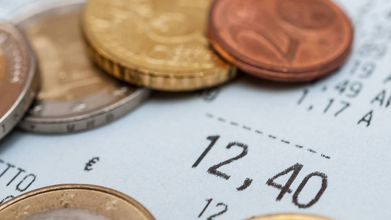 Für identische Produkte in Supermärkten muss in Österreich mehr gezahlt werden. Besonders augenscheinlich wird das in Grenzregionen wie Salzburg und Bayern.  