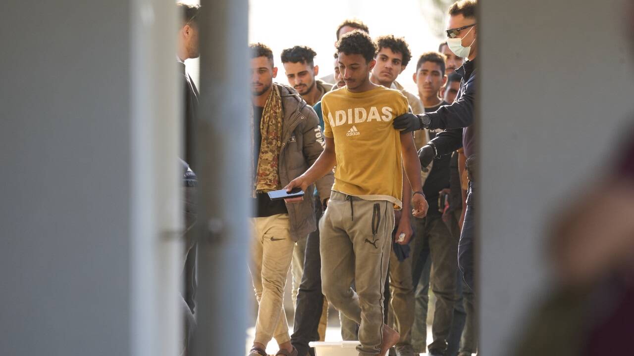 Zuletzt erreichten viele Migranten die Insel Kreta. Zuletzt erreichten viele Migranten die Insel Kreta.