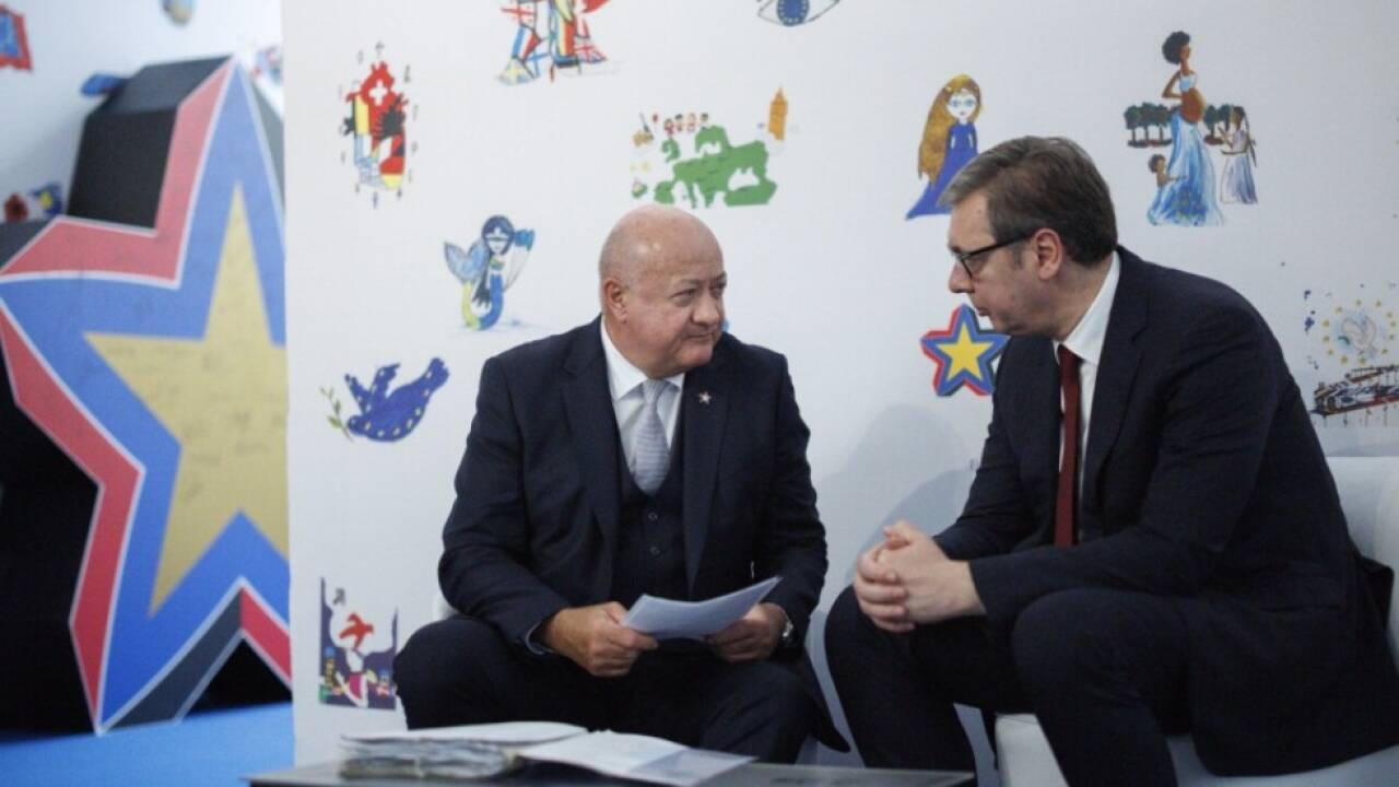 Stocker und Vu?i? beim Gipfel in Tirana 