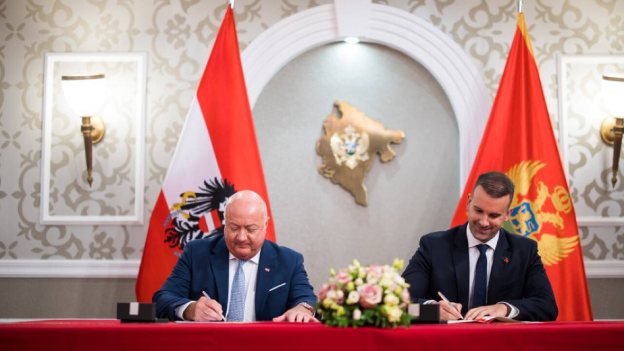 Stocker und Spaji? unterzeichen Abkommen zur Wirtschaftskooperation Stocker und Spaji? unterzeichen Abkommen zur Wirtschaftskooperation