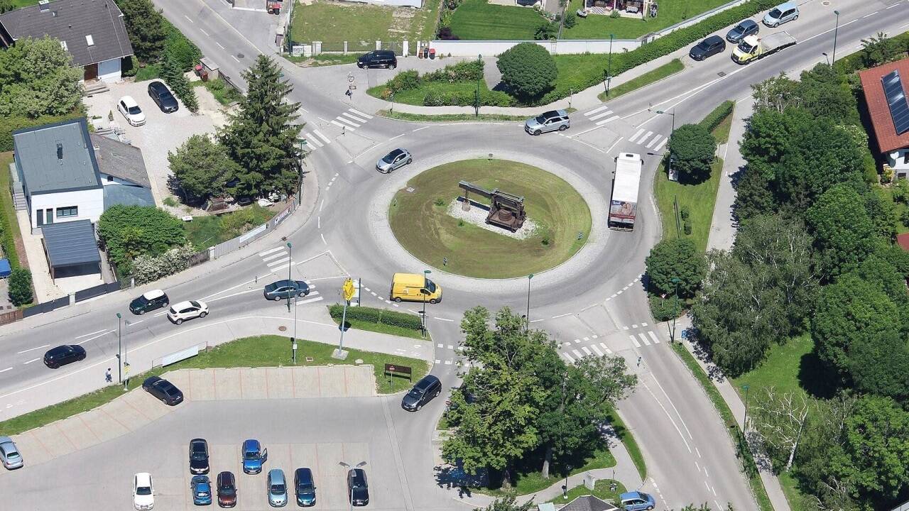 Kreisverkehr in Maria Enzersdorf, 3.6.2019, Stefanie Grüssl 