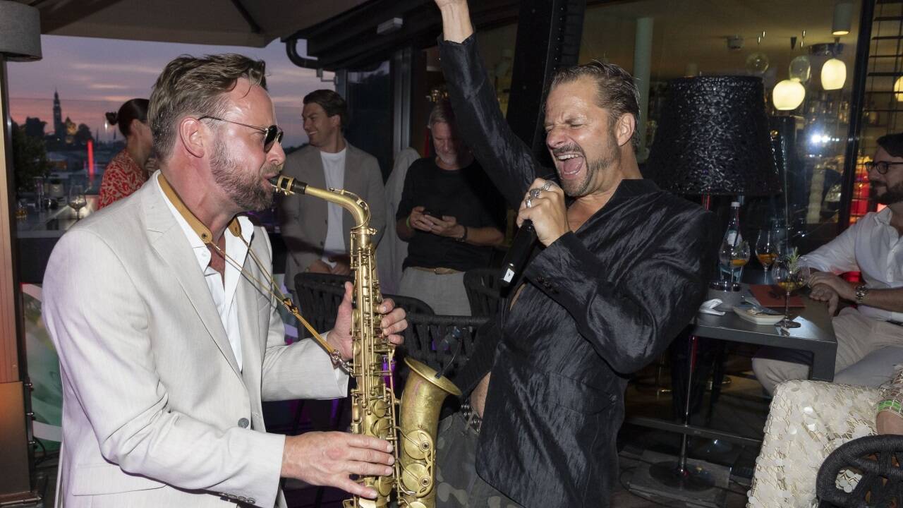 Max the Sax mit Philipp Hochmair 