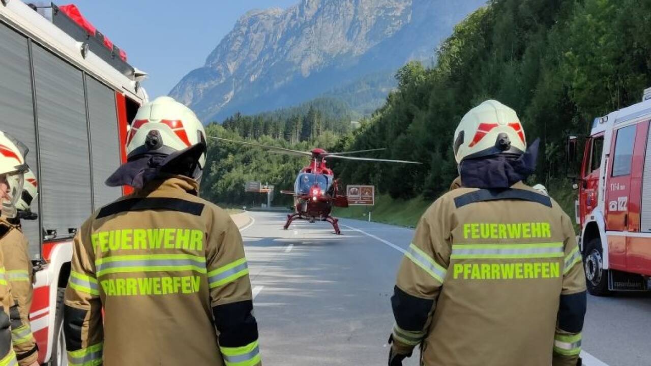Unfallbilder der Freiwilligen Feuerwehr Pfarrwerfen. 